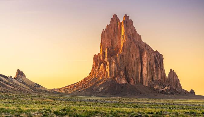 Tony Hillerman–Joe Leaphorn/Jim Chee&nbsp;series